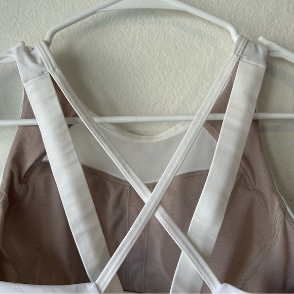 Lululemon Bra Womens 8 White Lightweight Cross Strappy Yoga Gym Athleisure - Picture 6 of 8